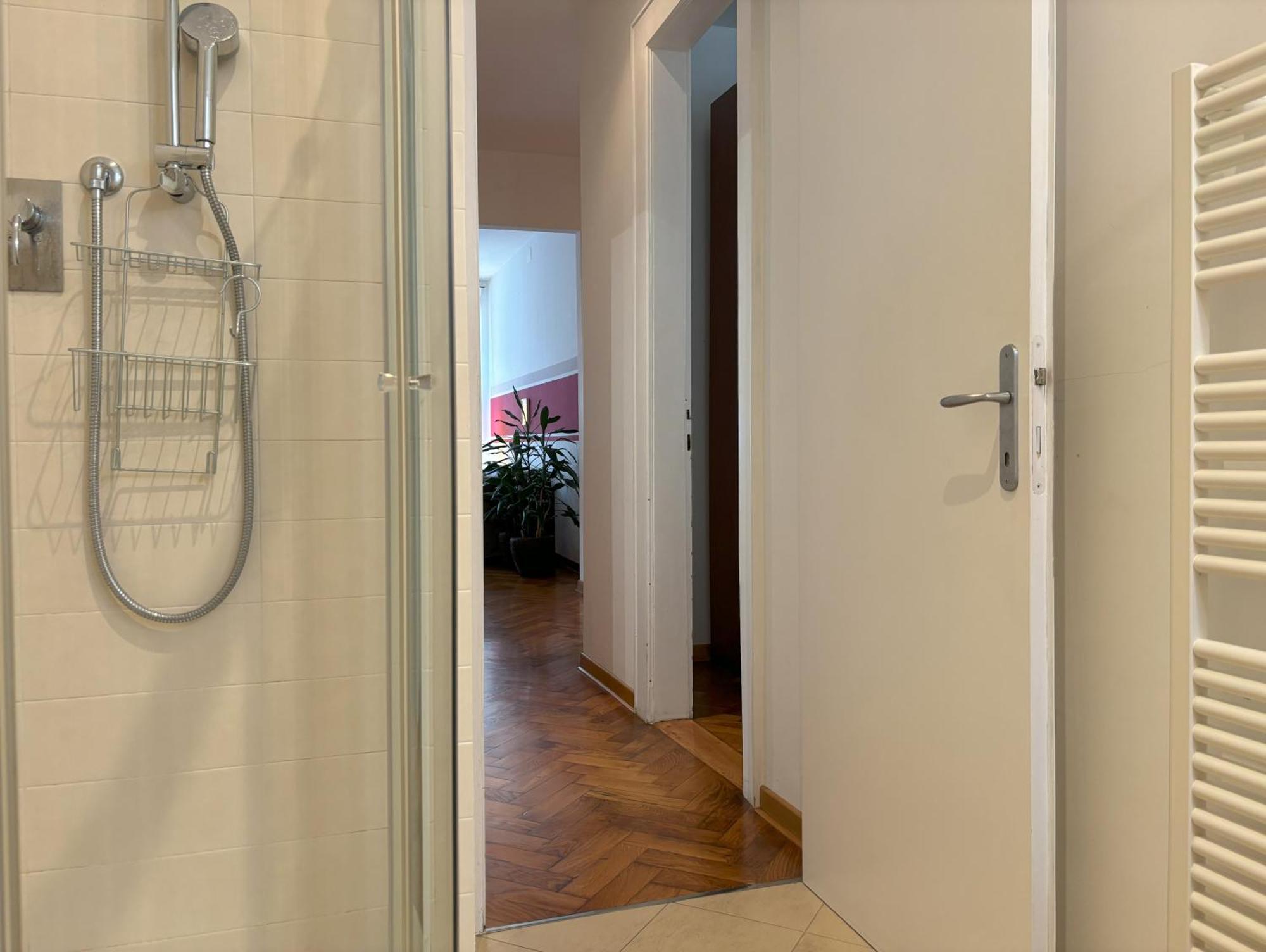Flat Belpoggio 13 *